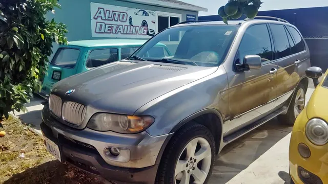 2005 BMW X5 4.8is Sport Utility 4D