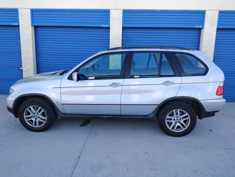 2005 BMW X5 3.0i