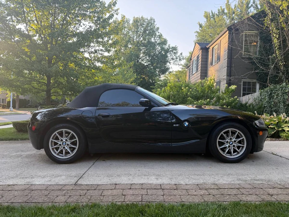 2005 BMW E85 Z4 Roadster - Image 2 of 11