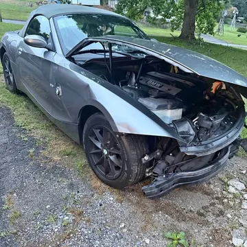 2005 BMW Z4 2.5