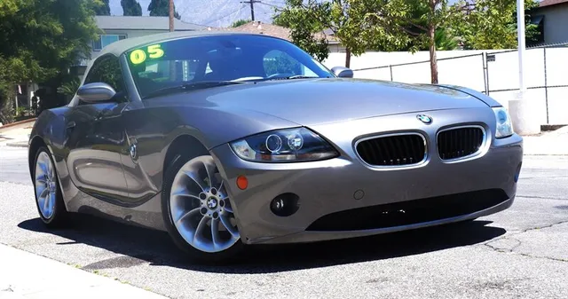 2005 BMW Z4 2.5i Convertible