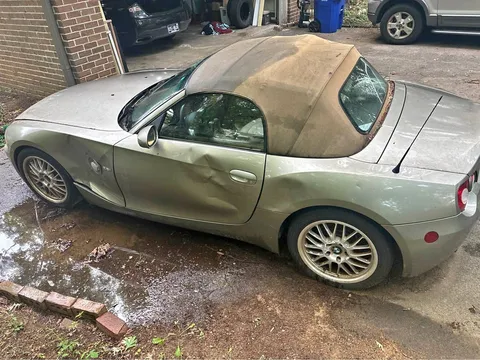 2005 BMW Z4 2.5i Roadster