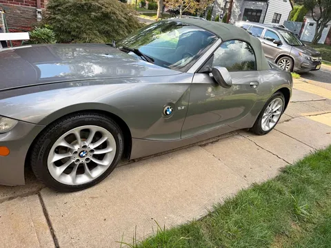 2005 BMW Z4 2.5i Roadster