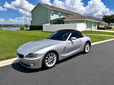 2005 BMW Z4 2.5i Roadster 2D