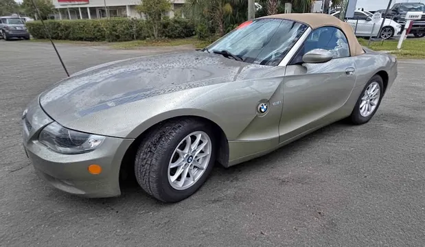 2005 BMW Z4 2.5i Roadster 2D