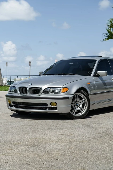2005 BMW E46 330i & 330Ci - Image 2 of 10