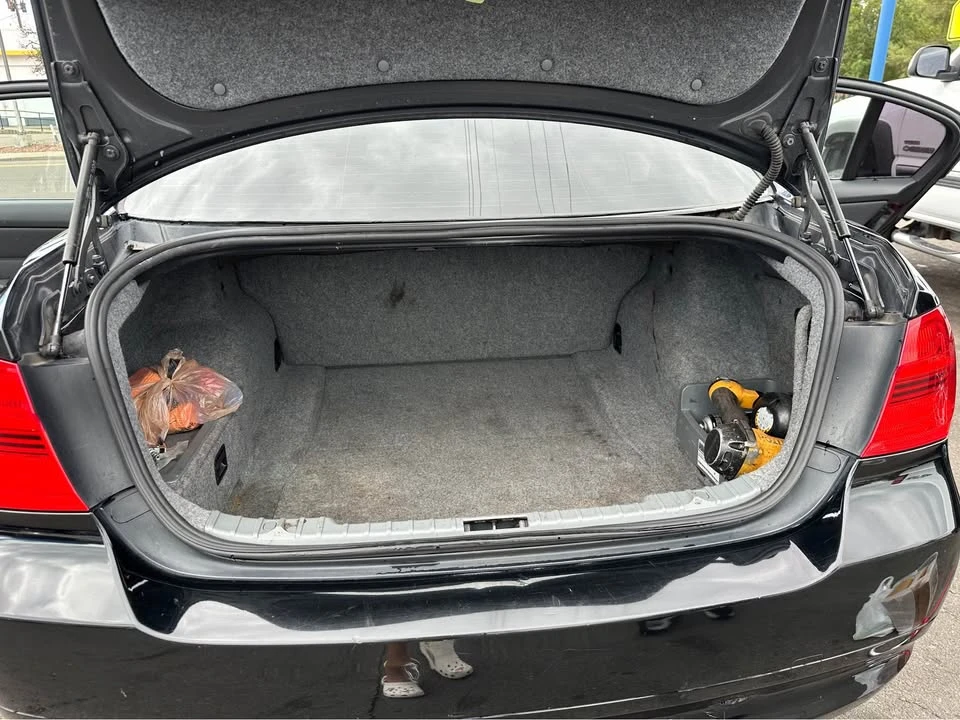 2005 BMW i3 - Image 7 of 9