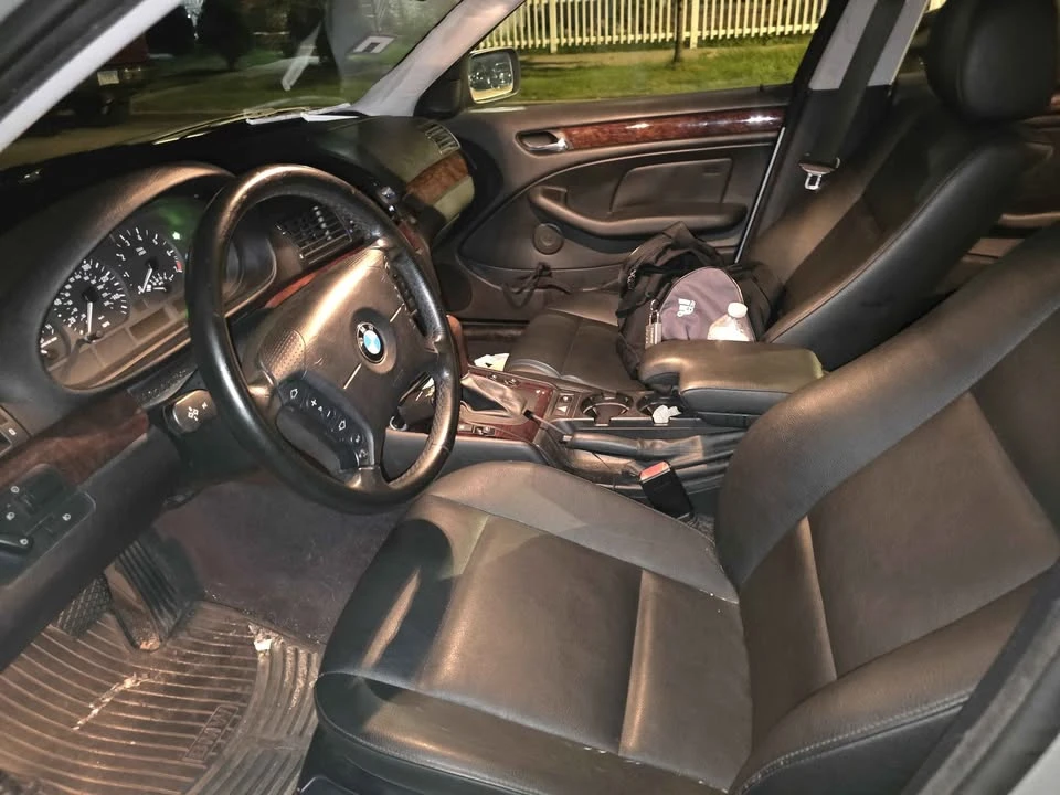 2005 BMW iX - Image 2 of 6
