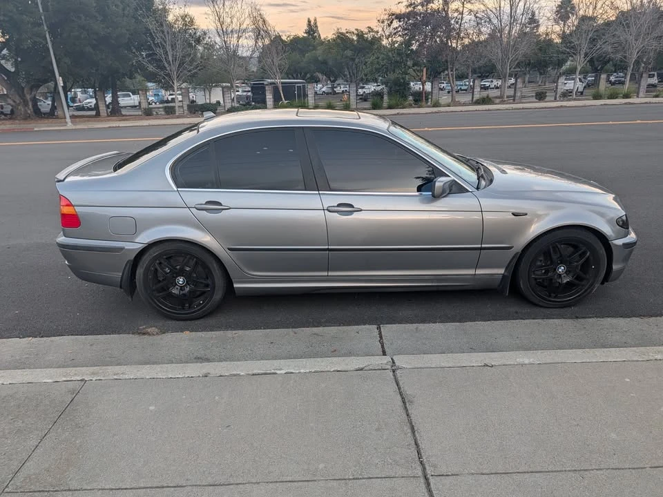 2005 BMW E46 330i & 330Ci - Image 7 of 15