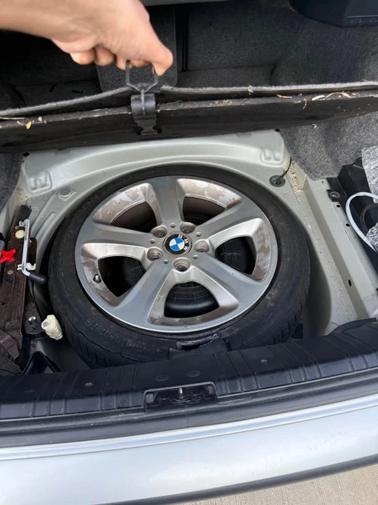 2005 BMW E46 330i & 330Ci - Image 14 of 20