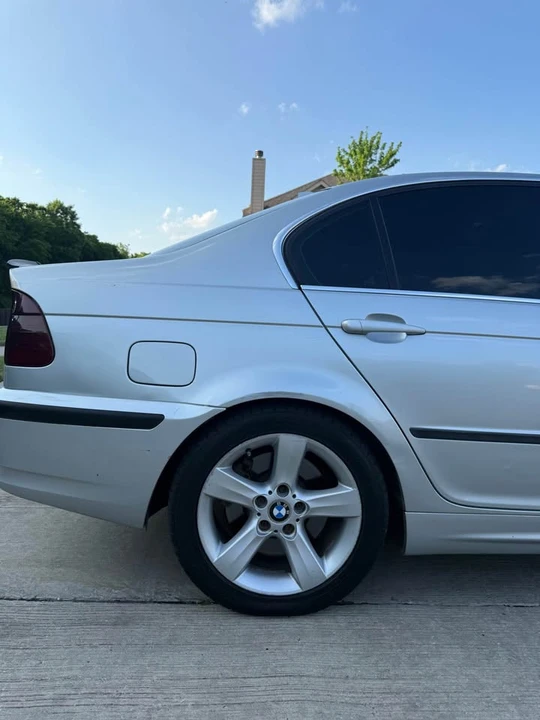 2005 BMW E46 330i & 330Ci - Image 10 of 20