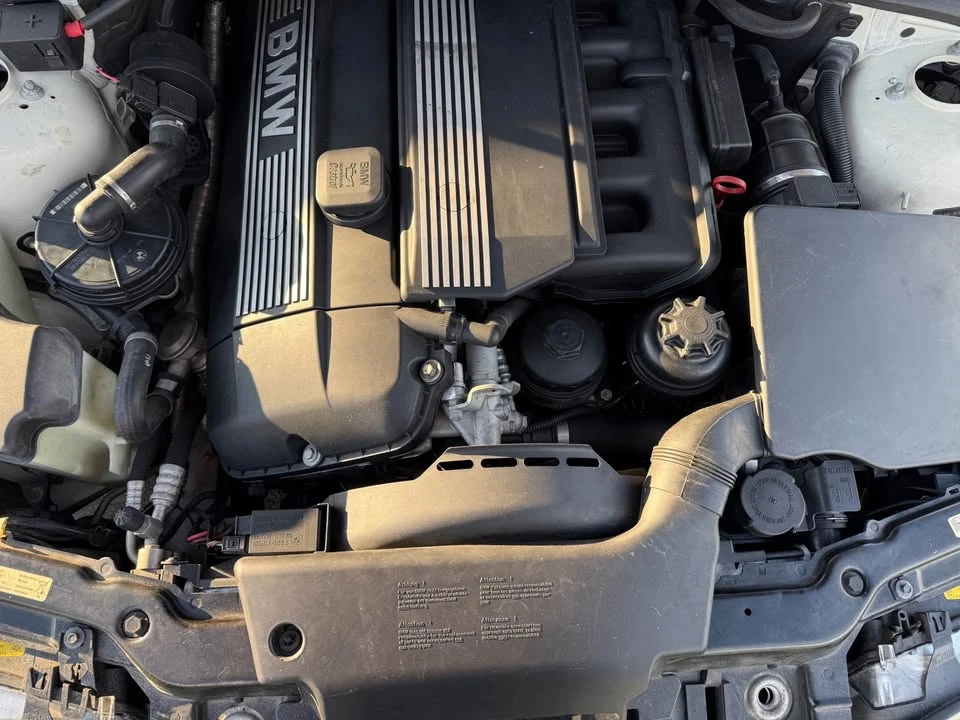 2005 BMW E46 330i & 330Ci - Image 9 of 9