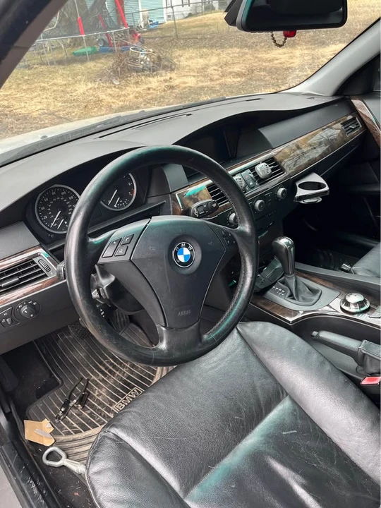 2005 BMW E60 5 Series Sedan - Image 5 of 11