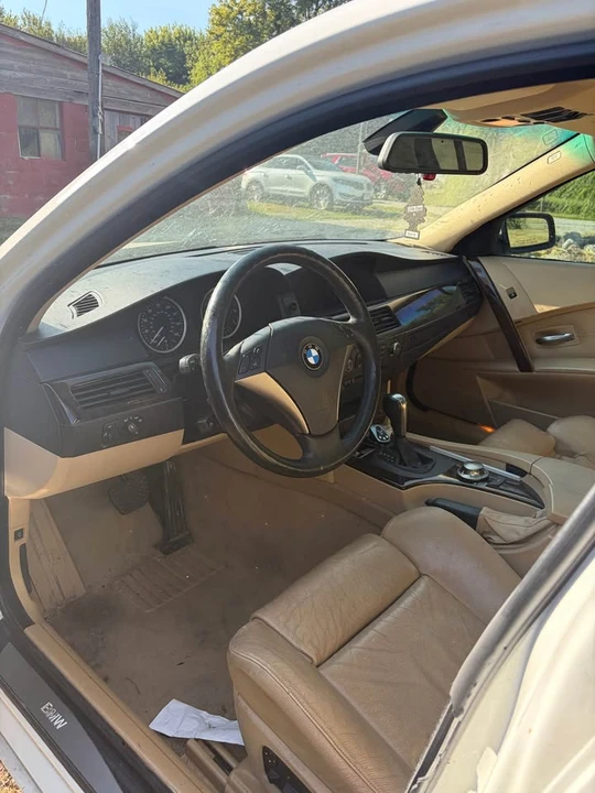 2005 BMW E60 5 Series Sedan - Image 7 of 9