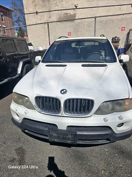 2005 BMW X5 3.0i