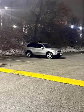 2005 BMW X5 4.4i
