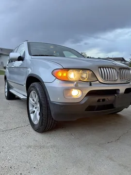 2005 BMW X5 4.4i