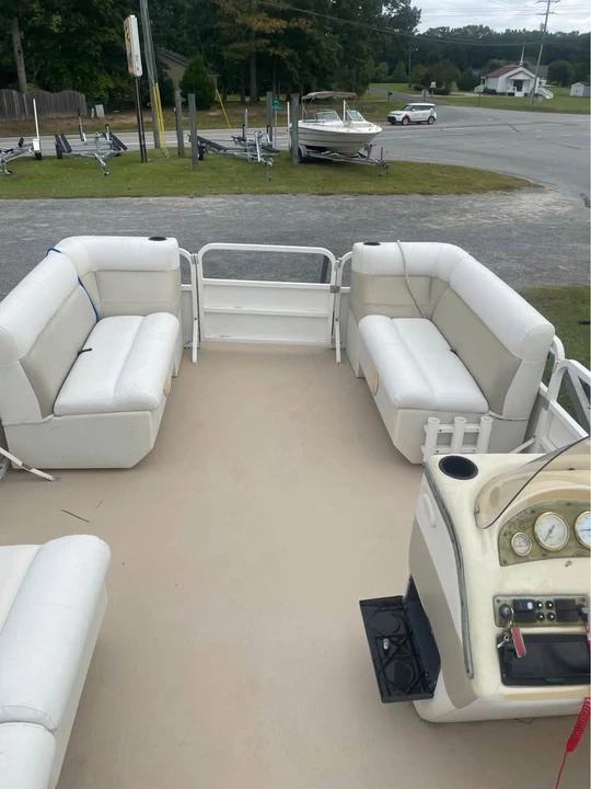 2005 Bentley - Image 6 of 8