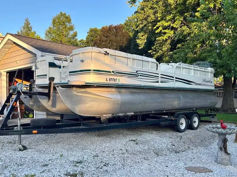 2005 Bentley 243 Tritoon