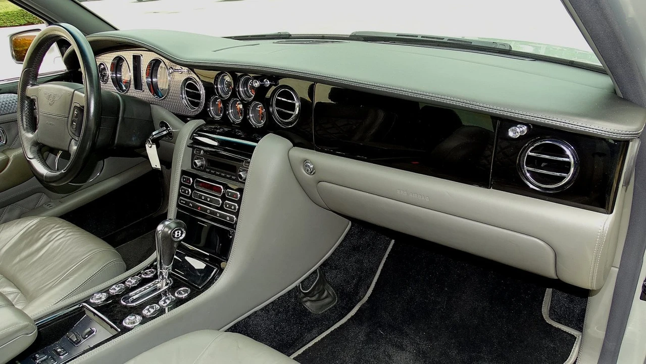 2005 Bentley - Image 21 of 25