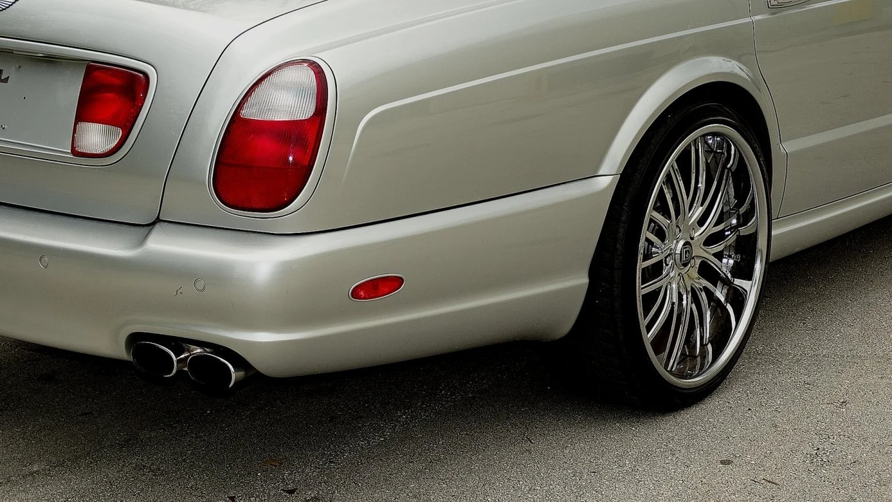 2005 Bentley - Image 9 of 25