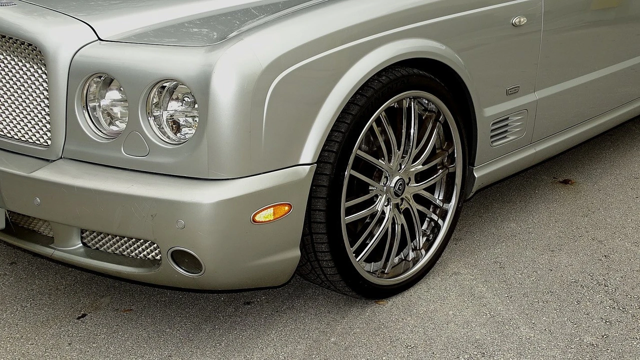 2005 Bentley - Image 13 of 25