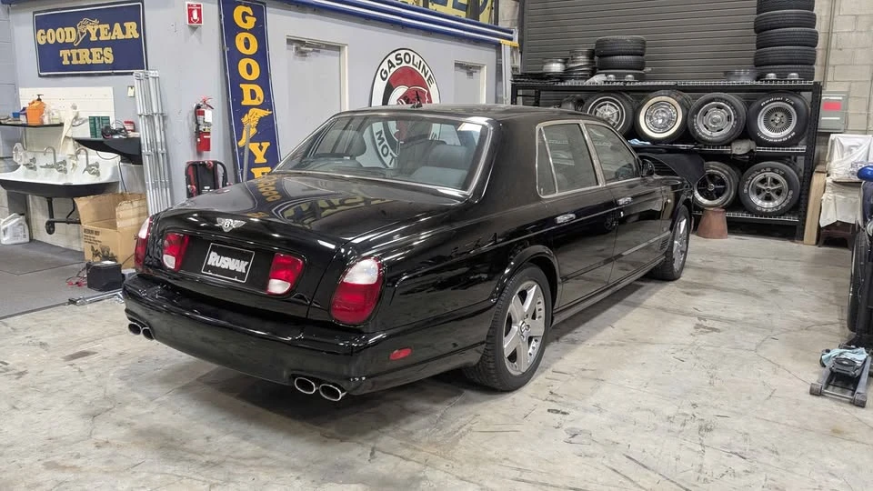 2005 Bentley Arnage R & RL - Image 3 of 6