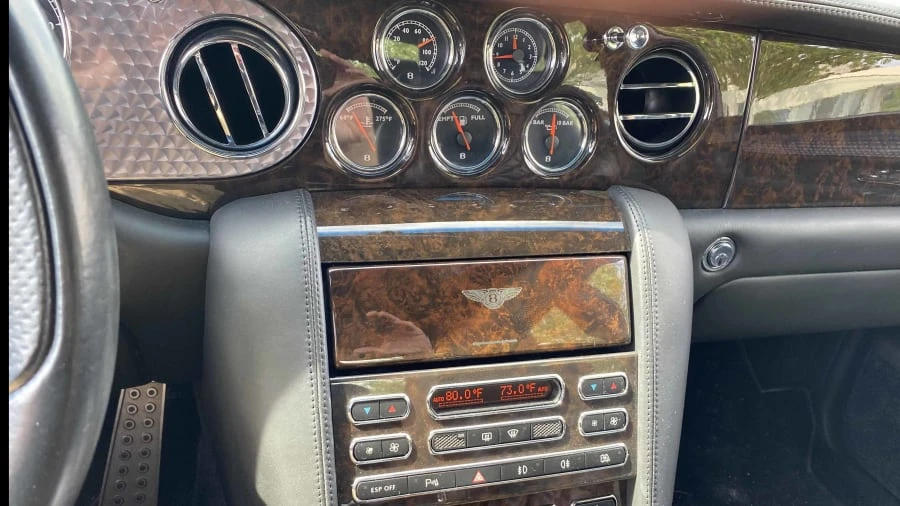 2005 Bentley Arnage R & RL - Image 9 of 15