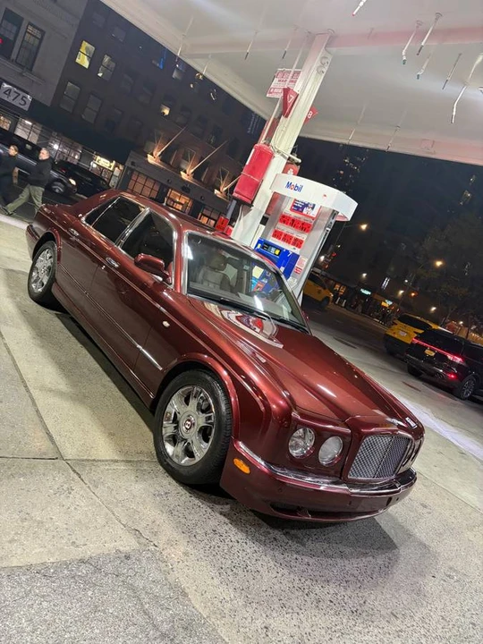 2005 Bentley Arnage R & RL - Image 2 of 8