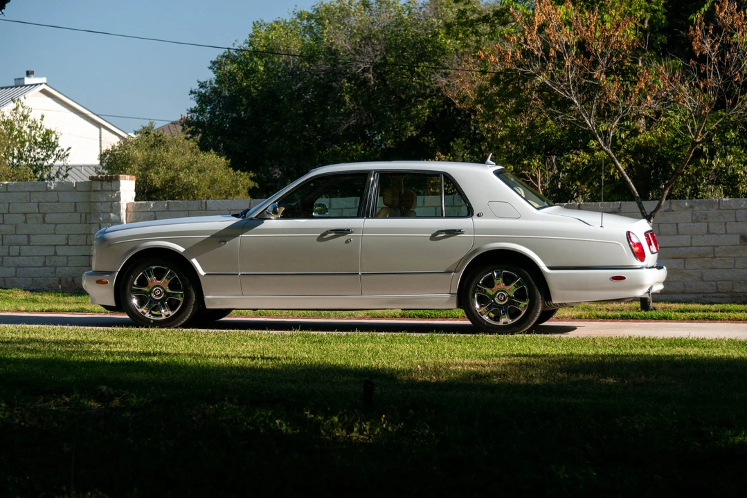 2005 Bentley Arnage R & RL - Image 11 of 31