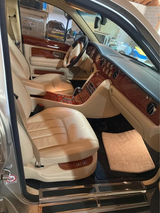 2005 Bentley Arnage R & RL - Image 9 of 16