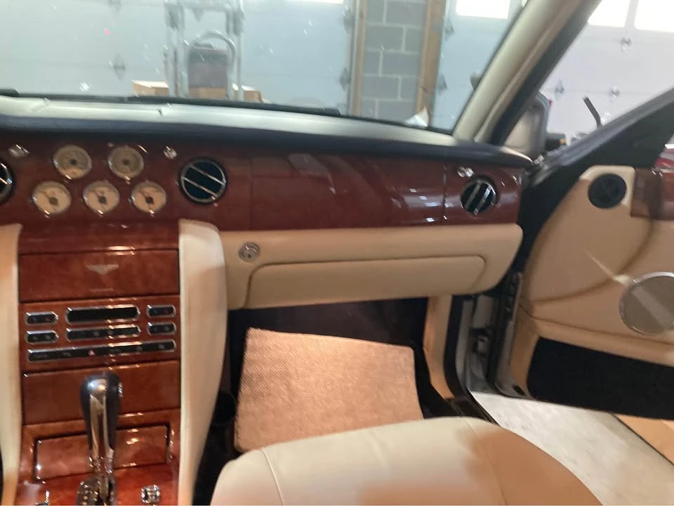 2005 Bentley Arnage R & RL - Image 11 of 16