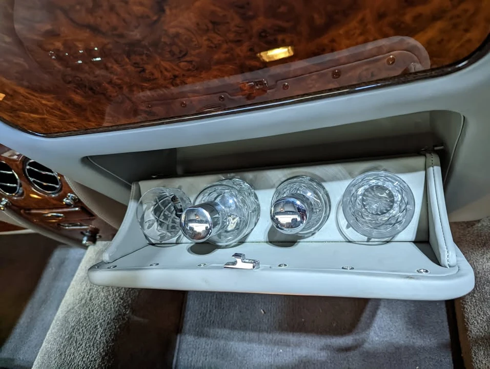 2005 Bentley Arnage R & RL - Image 12 of 15
