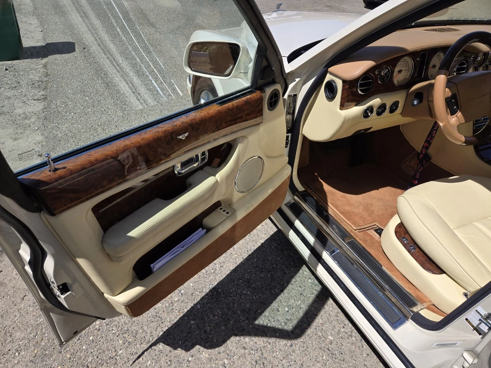 2005 Bentley Arnage R & RL - Image 10 of 20