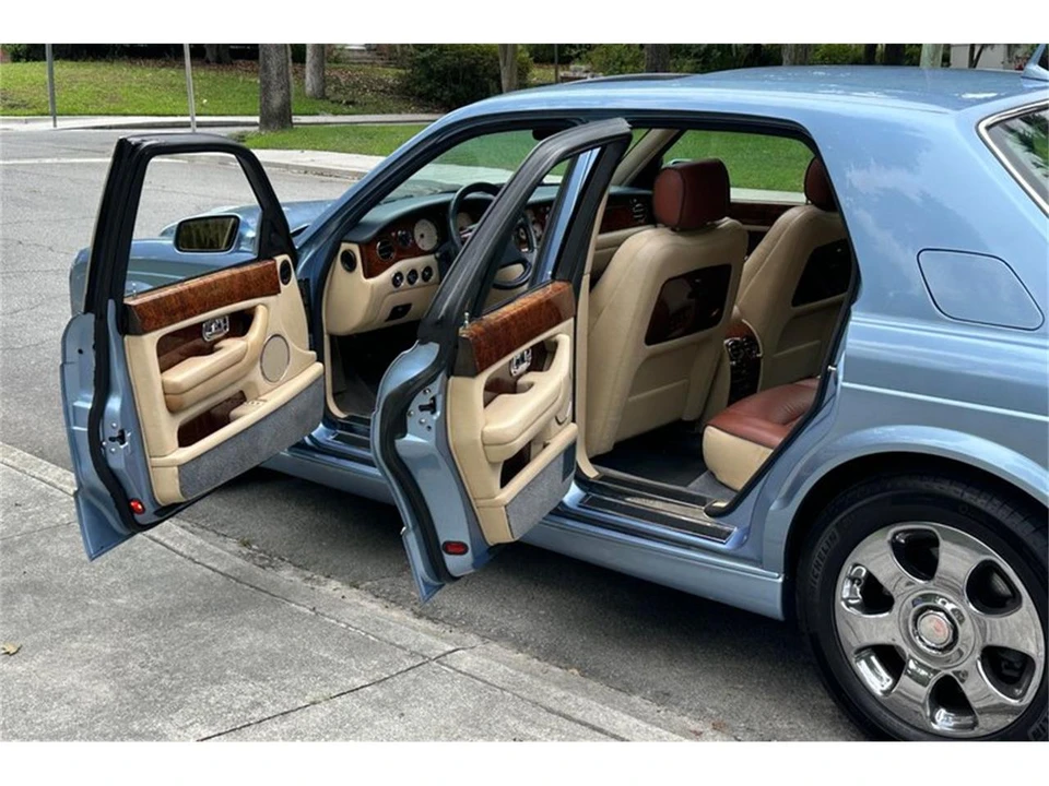 2005 Bentley Arnage R & RL - Image 30 of 31