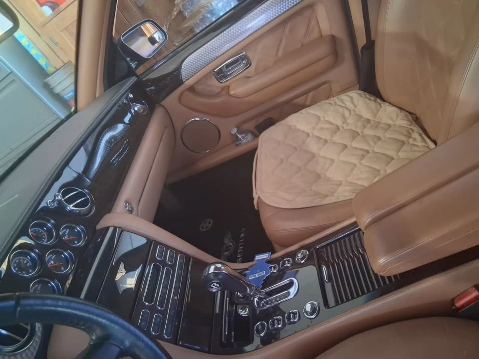 2005 Bentley Arnage T - Image 9 of 12