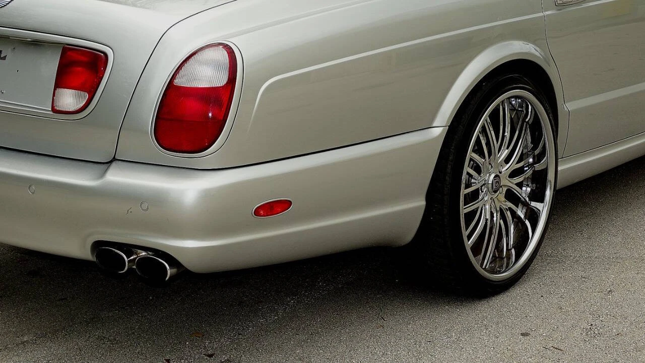 2005 Bentley Arnage T - Image 8 of 31