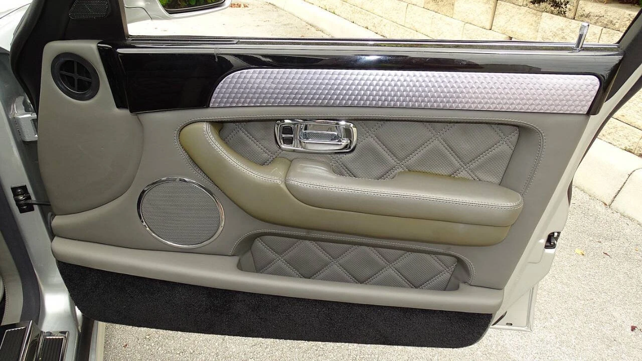 2005 Bentley Arnage T - Image 20 of 31