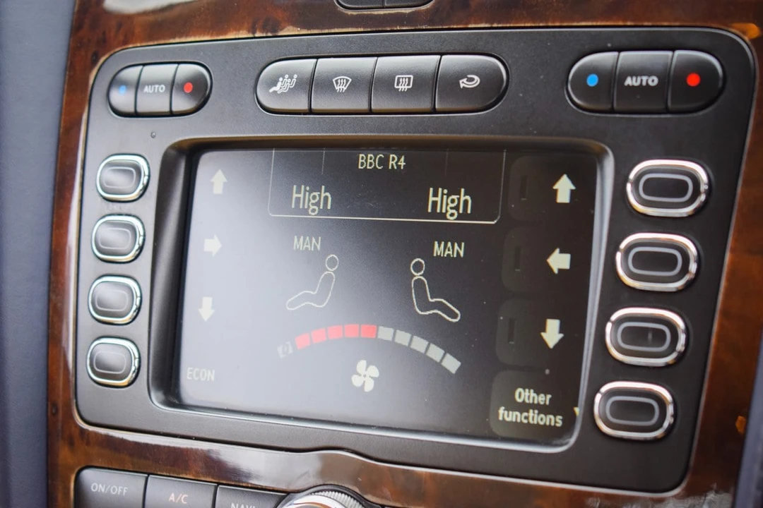 2005 Bentley Continental GT 1st Gen - Image 24 of 30