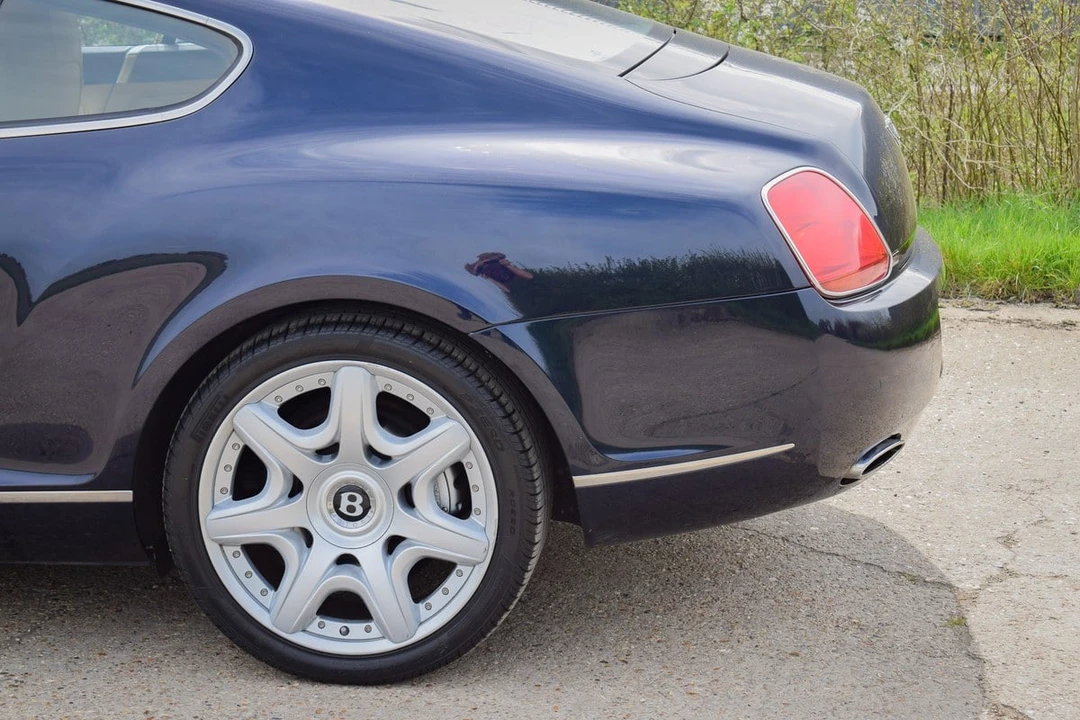 2005 Bentley Continental GT 1st Gen - Image 12 of 30
