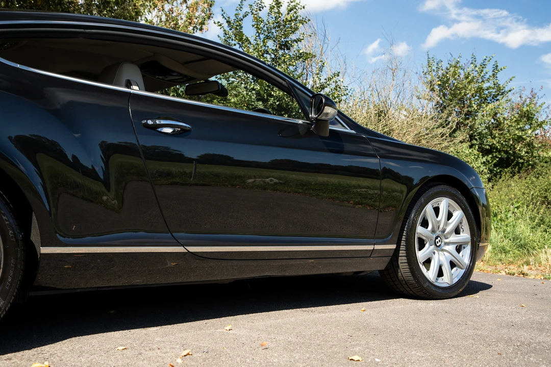 2005 Bentley Continental GT 1st Gen - Image 22 of 31