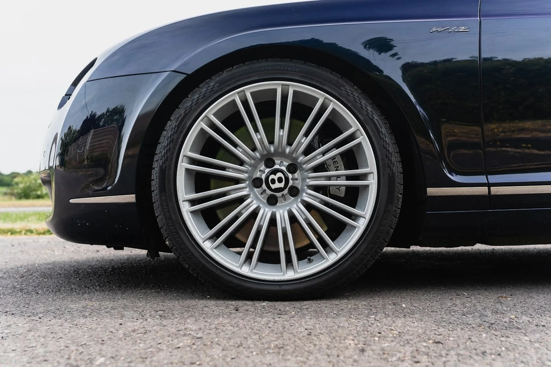 2005 Bentley Continental GT 1st Gen - Image 13 of 30