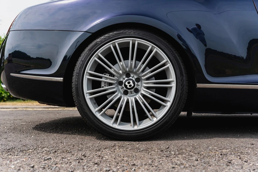 2005 Bentley Continental GT 1st Gen - Image 11 of 30