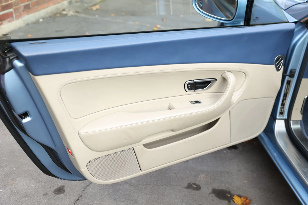 2005 Bentley Continental GT 1st Gen - Image 28 of 31