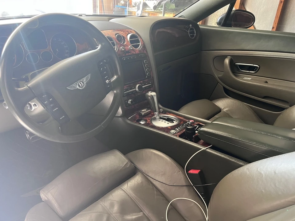 2005 Bentley Continental GT 1st Gen - Image 14 of 17
