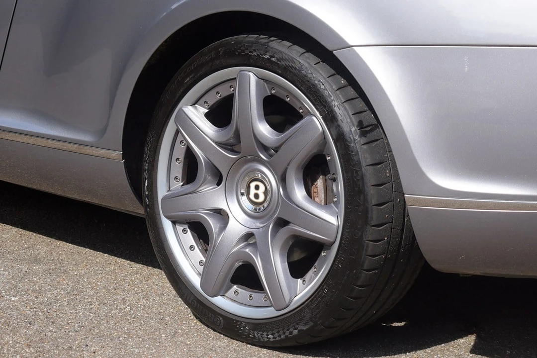 2005 Bentley Continental GT 1st Gen - Image 26 of 31
