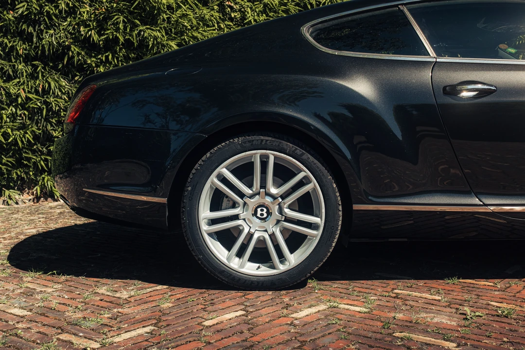 2005 Bentley Continental GT 1st Gen - Image 28 of 31
