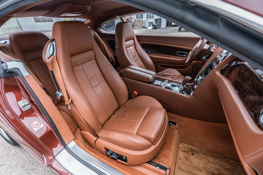 2005 Bentley Continental GT 1st Gen - Image 27 of 31