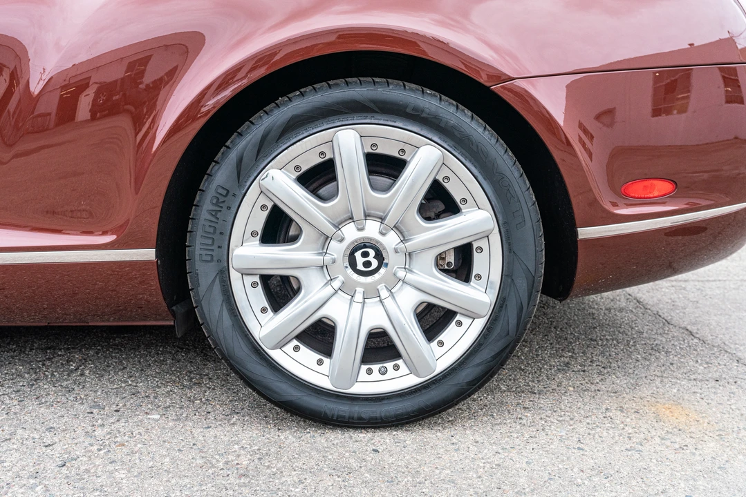 2005 Bentley Continental GT 1st Gen - Image 21 of 31