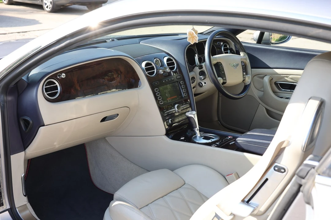 2005 Bentley Continental GT 1st Gen - Image 26 of 30